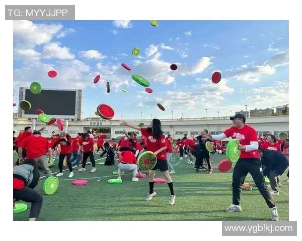 飞盘运动的魅力与挑战：深入广州飞盘队的灵活性与团队精神探讨